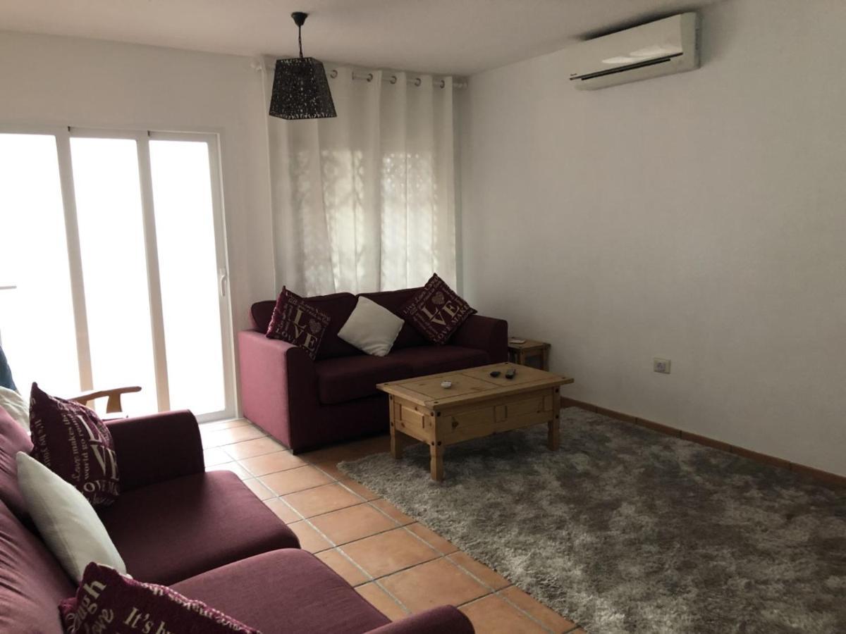 Puerto De Mazarron Large House With Roof Terrace & Sea Views-5 Guests Have 3 Bedrooms & 1 To 4 Guests Have 2 Bedrooms Exterior photo